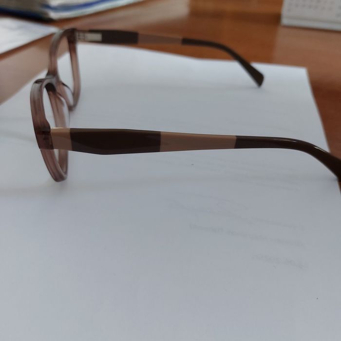 Нови рамки Uniglass