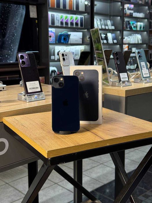 Телефон iPhone 13 128Gb / Айфон 13 128Гб код.633