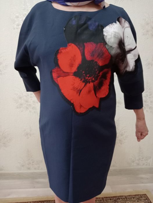 Платья фирменные новые