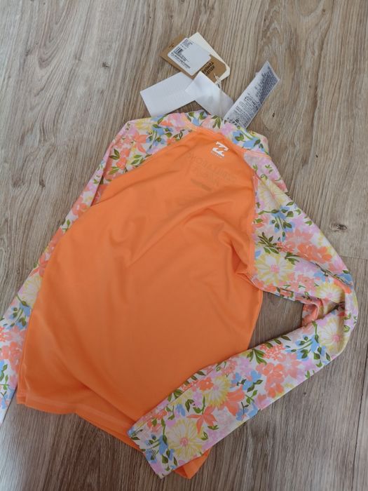 Нова слънцезащитна блуза Billabong UPF 50+