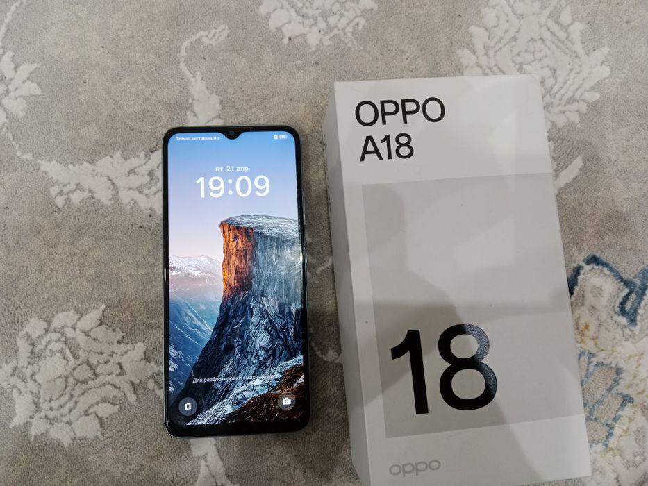 Продам смартфон OPPO А18