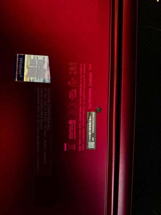 Ultrabook Premium ASUS ZenBook S UX391 13.3" FHD | i7 | 8GB RAM | 256GB SSD | Burgundy Red
