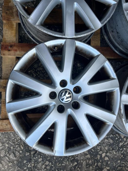 Джанти за VW Touareg 7L6 601 025 N R5 2.5tdi 5x120 9j et60 bbs ном 127