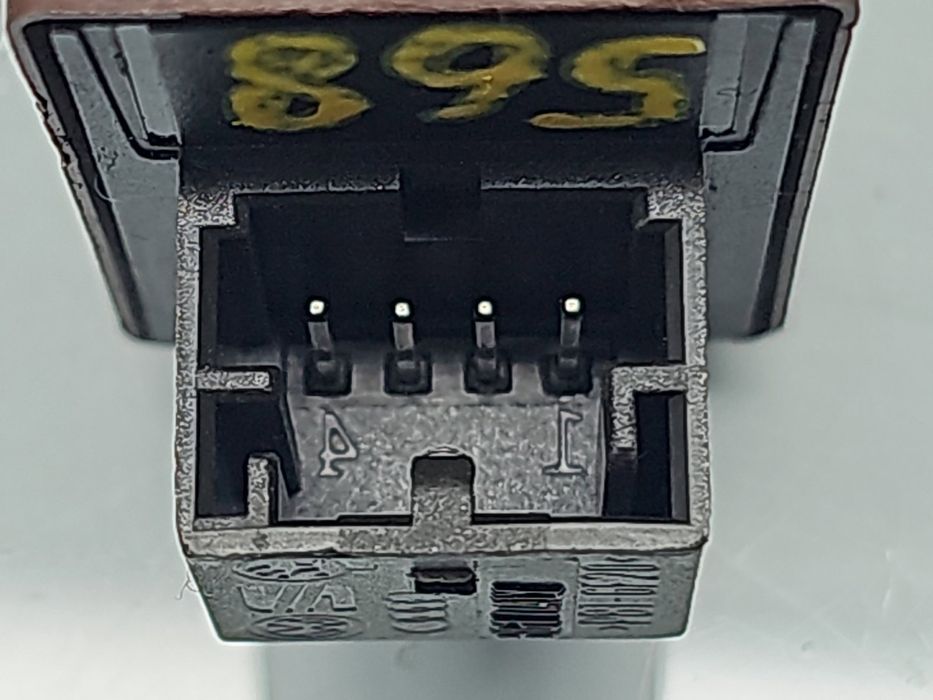 Buton deschidere portbagaj AUDI A4 (8K2, B8) [Fabr 2008-2015] 8K095983
