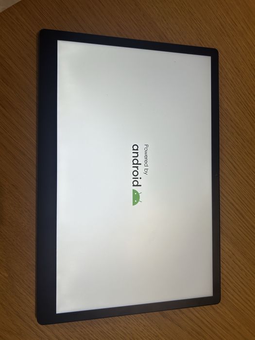 Tableta Android FASTWD T181 cu defect