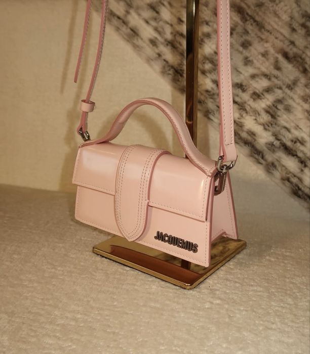 Geanta Jaquemus le Bambino powder pink pe stoc