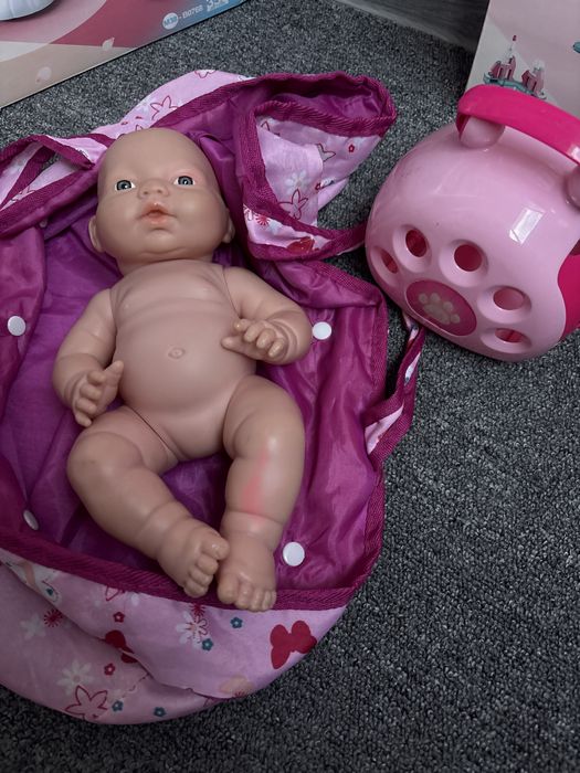 Три пакета разных игрушек