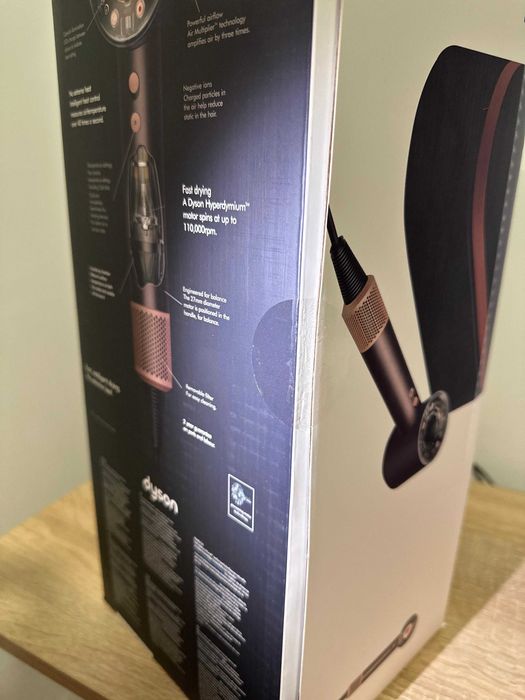 Uscator Dyson Supersonic Nural HD16