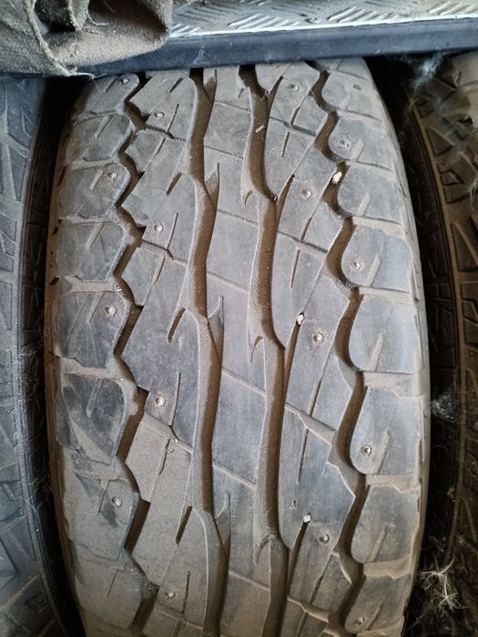 Шины шипованные.