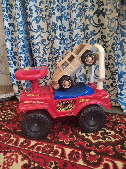 Толокар детская машинка для катания