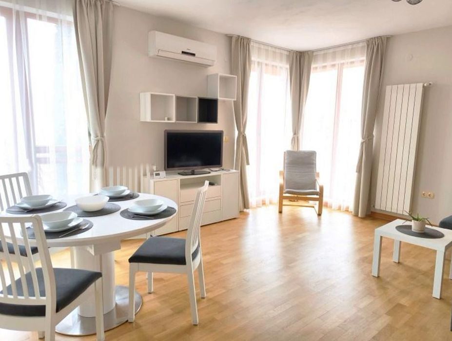 Тристаен апартамент с Гараж в ж.к. Драгалевци.