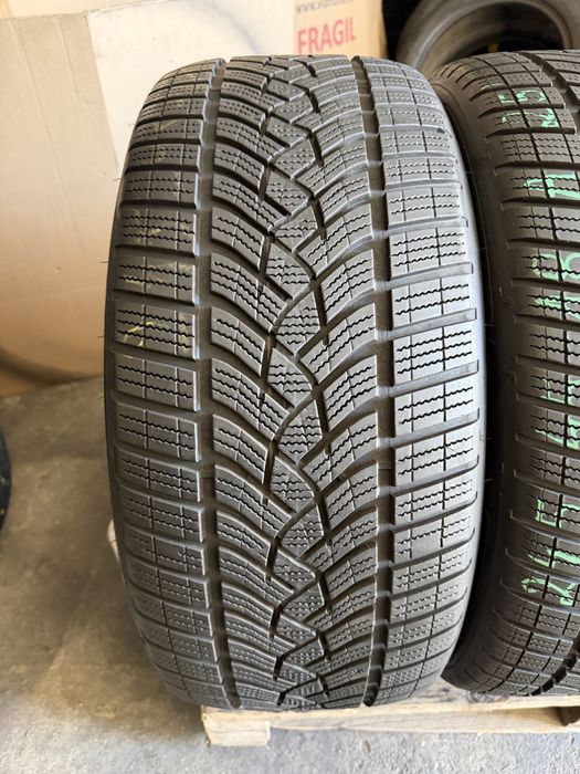 4 anvelope iarna 245/45/18 , 100 V , XL , GoodYear , 6-7 mm !