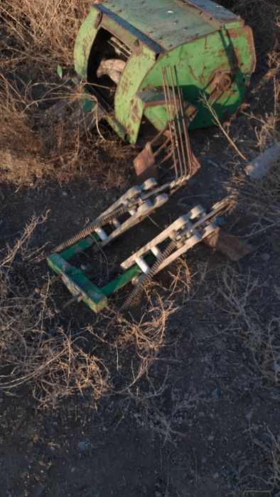 Ботворезка на прицепной свеклоуборочный комбаин в хорошем состоянии