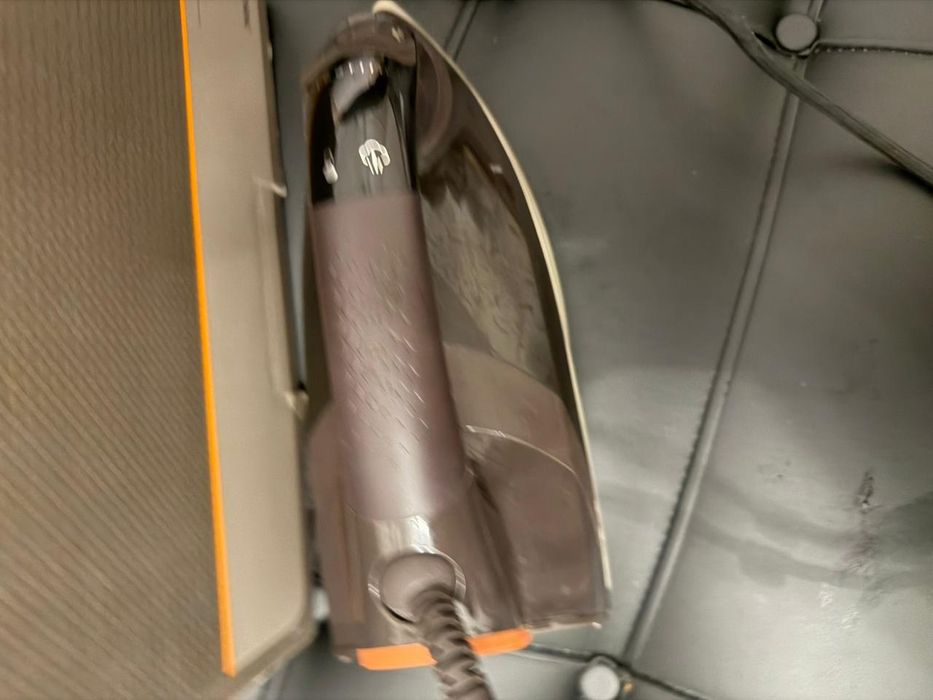 Bork утюг в идеальном состоянии