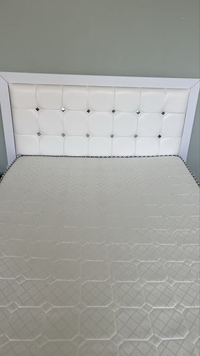 Кровать в отличном состоянии