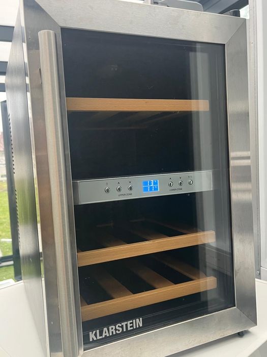 Frigider(racitor de vinuri)