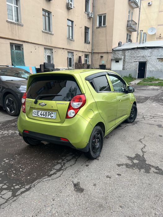 Spark 3-pozitsya sotiladi