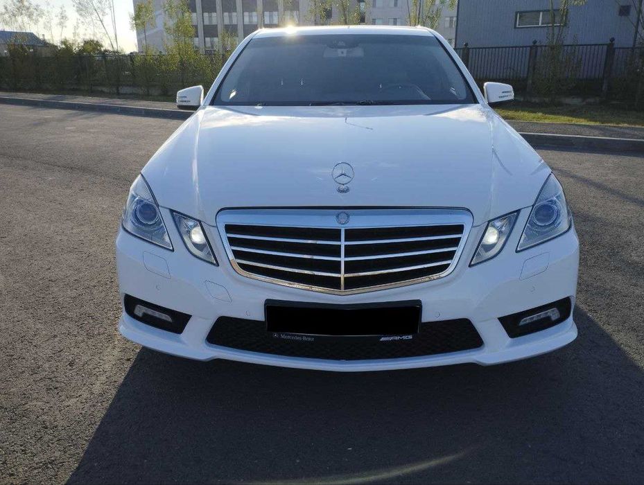 Mercedes-Benz E300, 2012 год