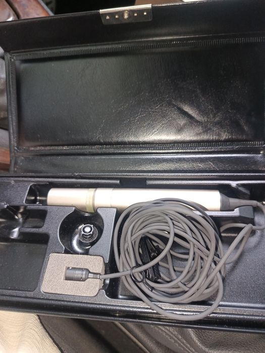 Microfon Sony si lavaliera