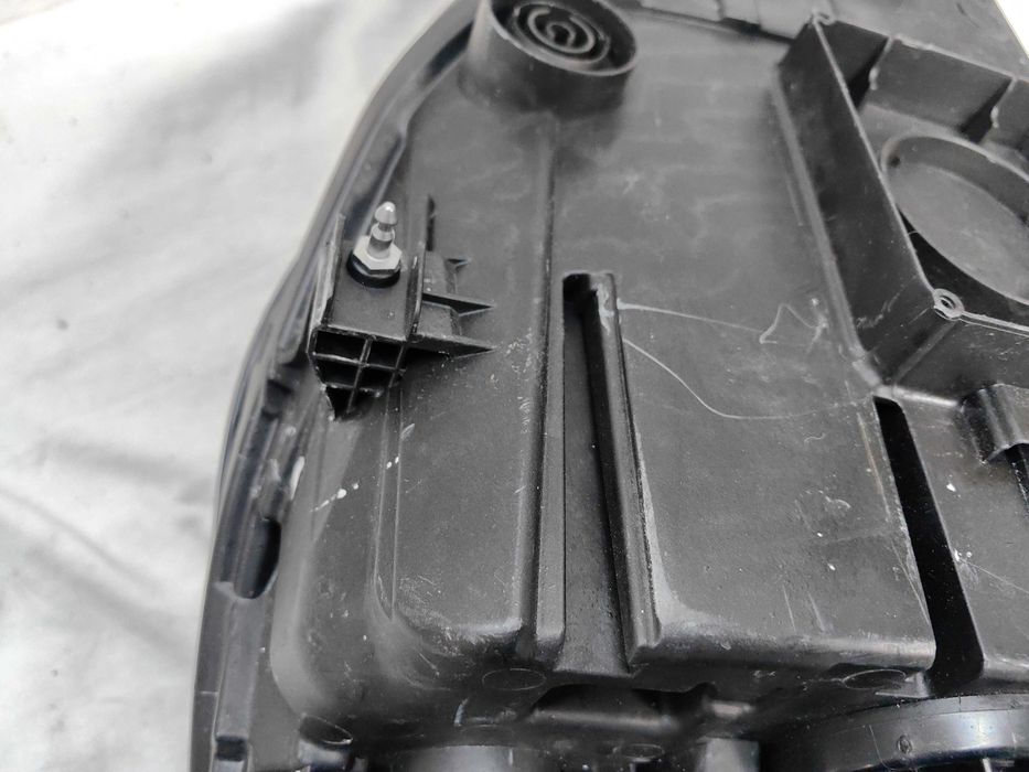 Оригинален фар Ляв Десен  Форд Пума  Ford Puma Led