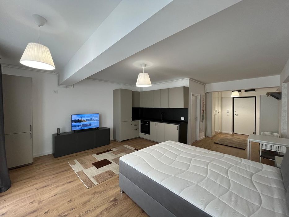 Proprietar, Studio modern 40 mp et2, Ivory Pipera sens OMV