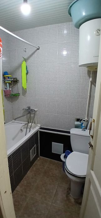 Chirchiq srochna 2xon + 3 xona uy 2mikrayon