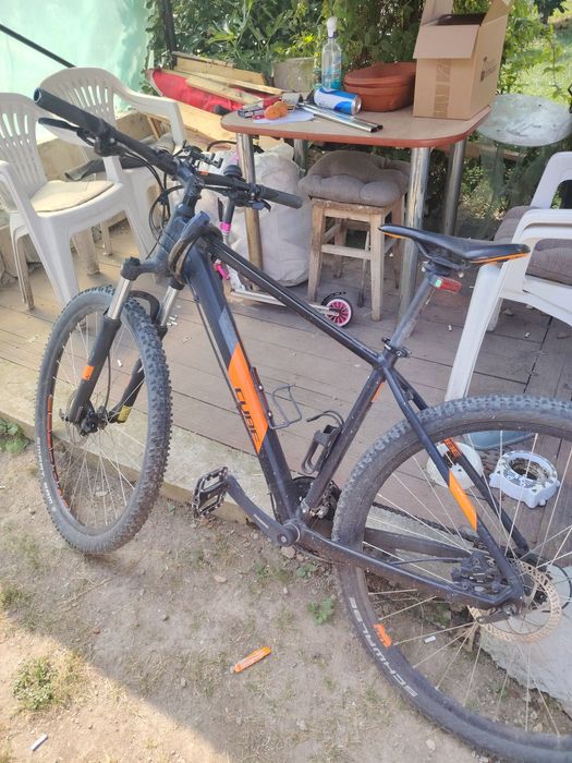 Vând bicicleta CUBE AIM,Roti  29