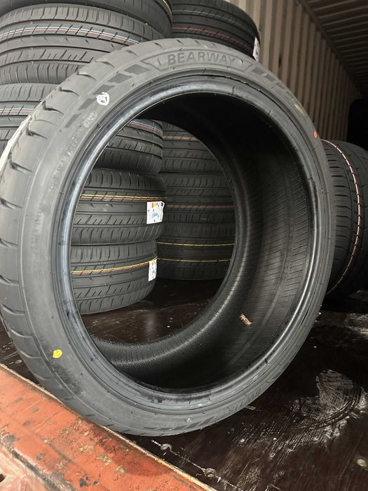 Летен Спорт Пакет BEARWAY 225/40R19 93W XL 255/35R19 96W XL
