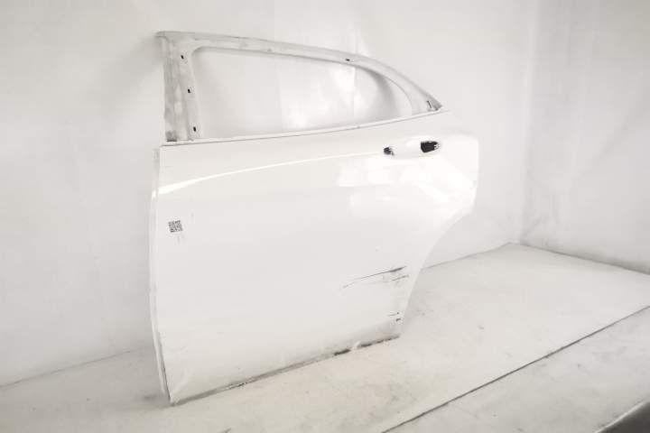 Originals Лява задна врата Mercedes-Benz CLA-Class C117 / Mercedes-Ben