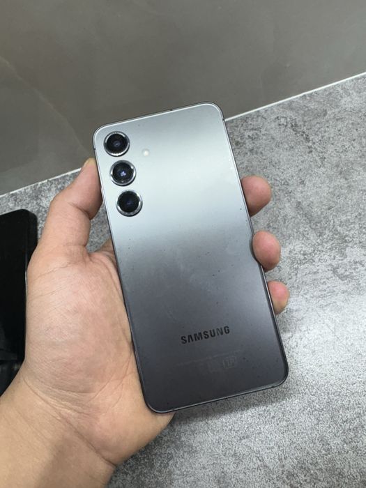 Продам или обмен samsung s24