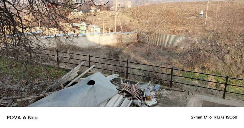 Parkenda dacha sotiladi