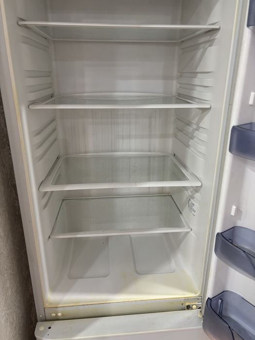 Холодильник бирюса отличном слстоянии
