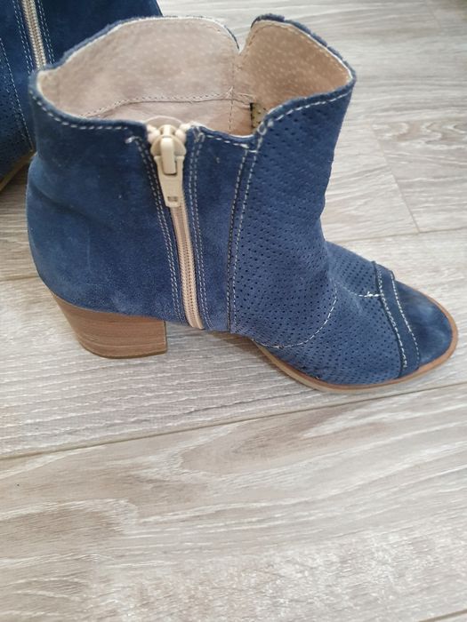 Дамски обувки  от естествен велур