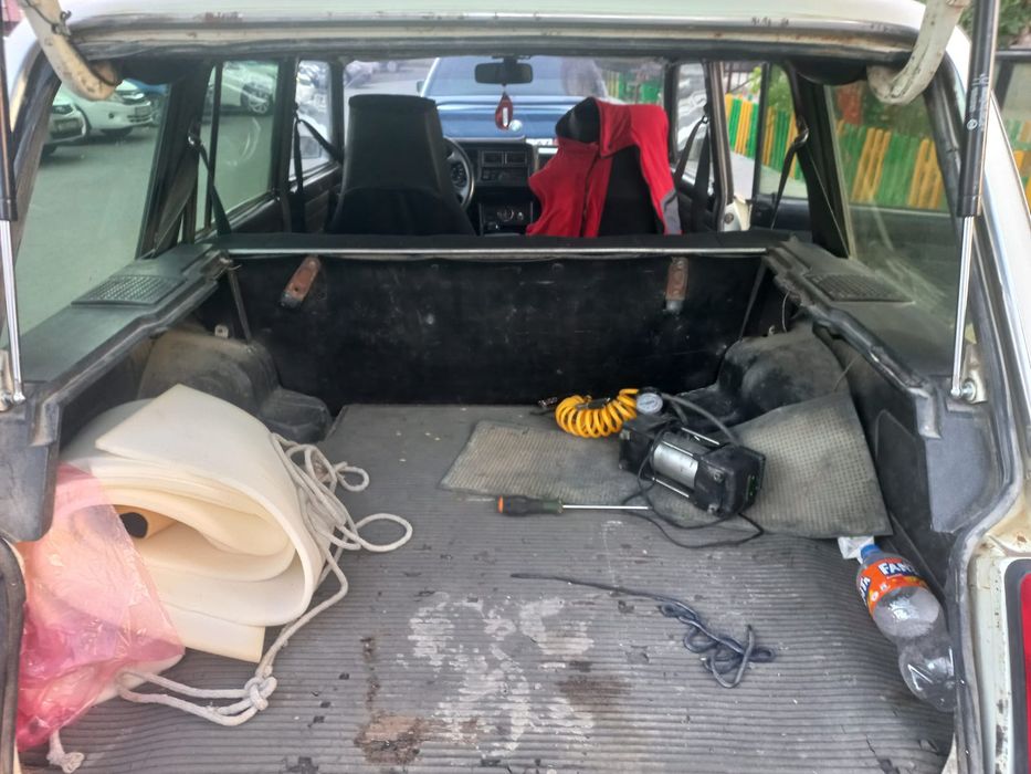 Продается Жигули 2104 состояние нормальный