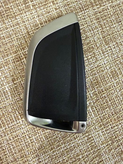 Оригинален Ключ за BMW X1 F48