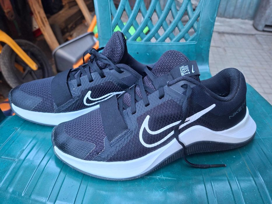 Дамски маратонки Nike