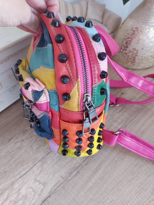 Дамска раница от естествена кожа