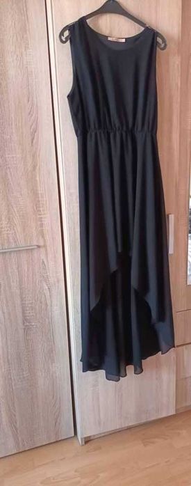 rochie neagra  asimetrica potrivita pt orice ocazie