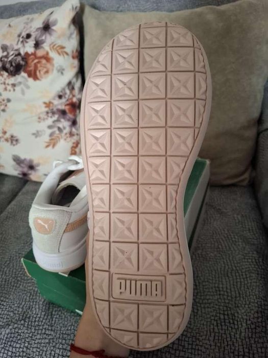 Продавам чисто нови маратонки PUMA