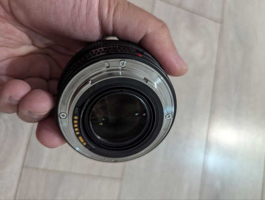 Объектив Canon 50 1.4 USM
