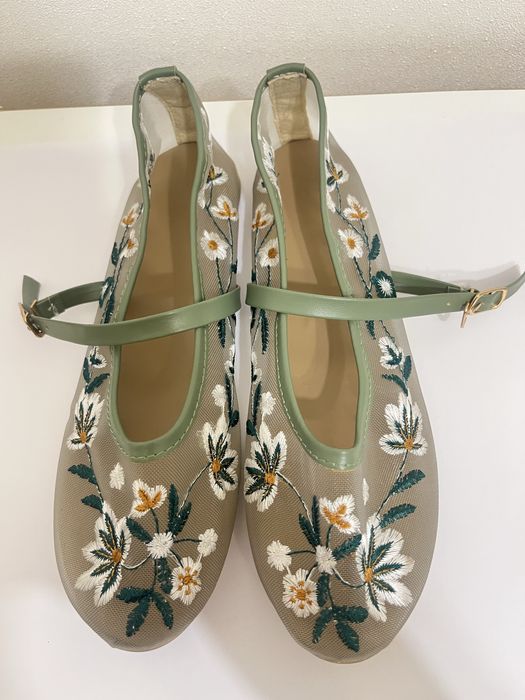 Продам балетки Zara