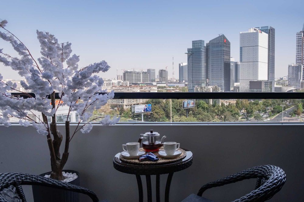 Современная студия в NRG U-Tower с видом на город