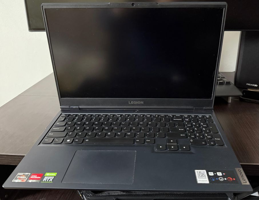 Vând laptop Lenovo Legion 5