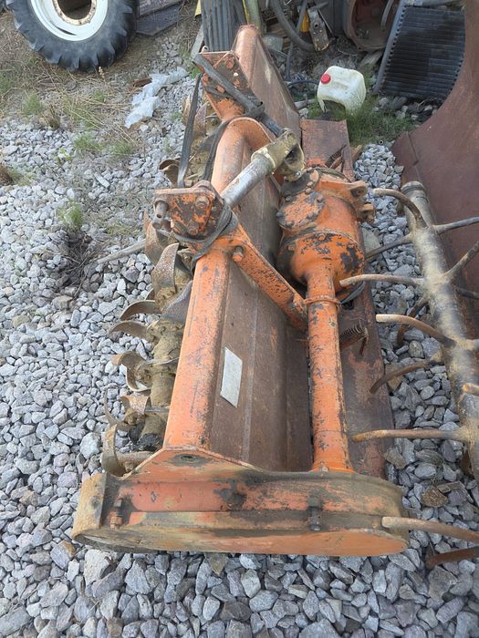 Freza pământ Piese tractor.180,190.210