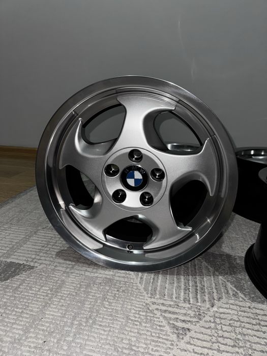 21 стиль разноширокие bmw e34