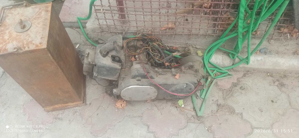 Продам двигатель от скутера.