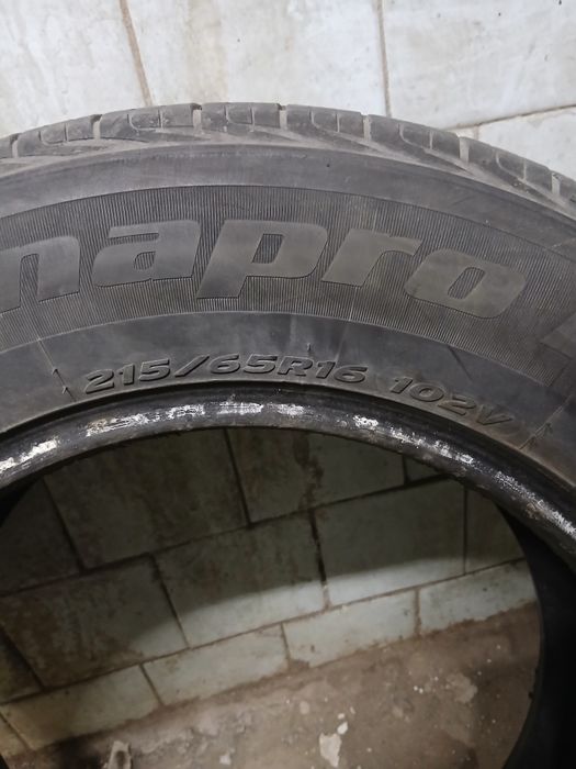 Продаю комплект летних шин hankook dynapro hp2