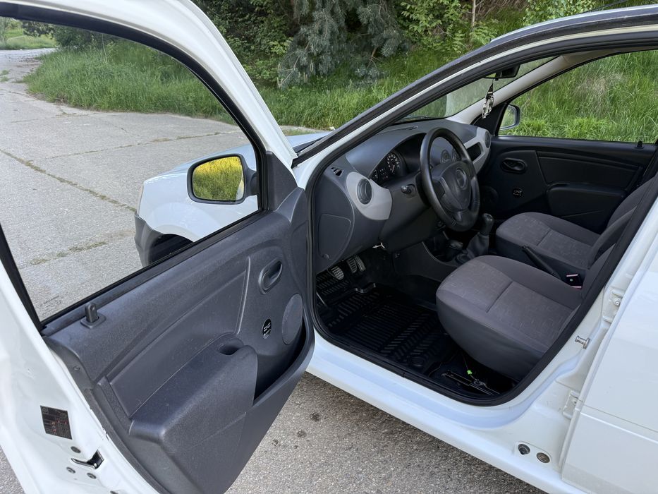 Dacia logan 1,2 benzina euro 5 propietar de noua