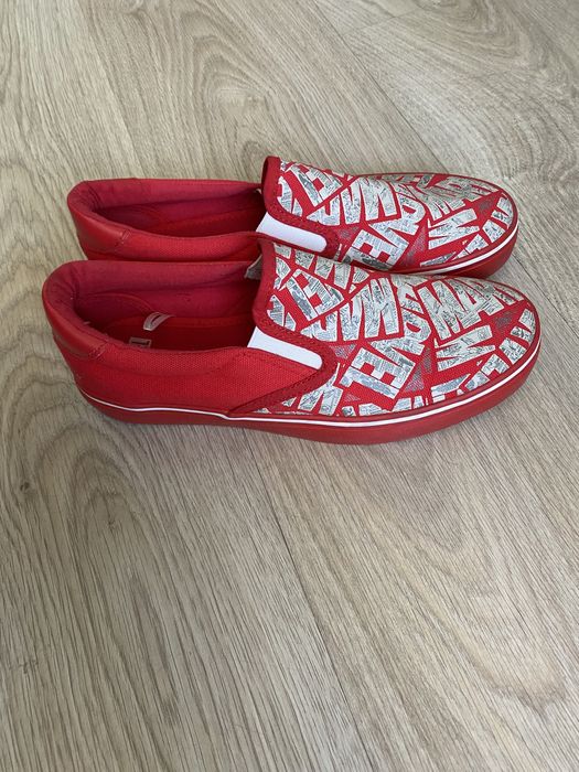 Стильные новые слипоны Marvel 38 размер