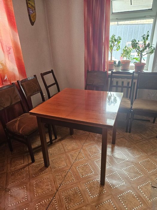 Продам комплект, Стол + стулья